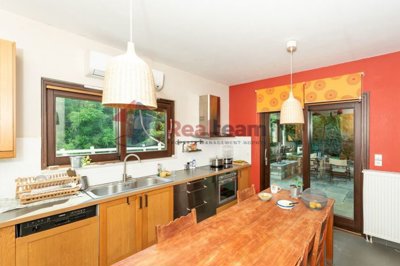 e4c834f12c8a45309f5890c25dc278f5