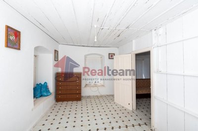 28022ec176c543cc81ed934fb151d8b1