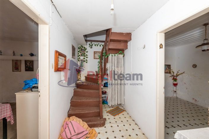 Image No.3-2 Bed Property for sale