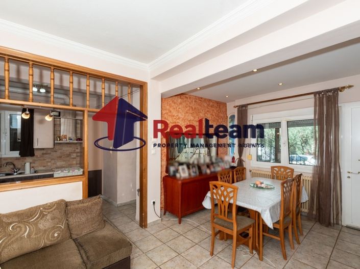 Image No.4-4 Bed Property for sale