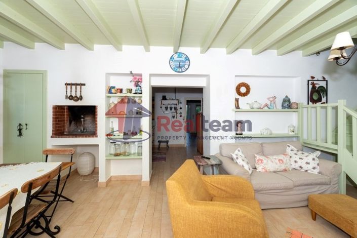 Image No.3-Propriété de 4 chambres à vendre à Alonnisos