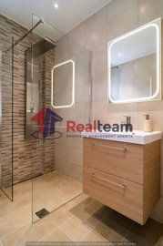 a7aa74629e8949ba8982f51d03770421