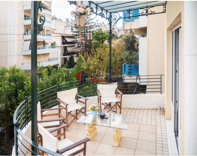 Image No.10-Propriété de 7 chambres à vendre à Palaio Faliro