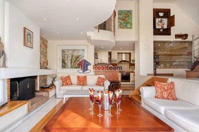 b6406da0fc384836a737512177ae0155