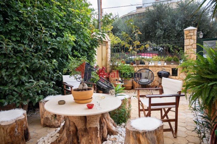 Image No.2-Propriété de 7 chambres à vendre à Palaio Faliro