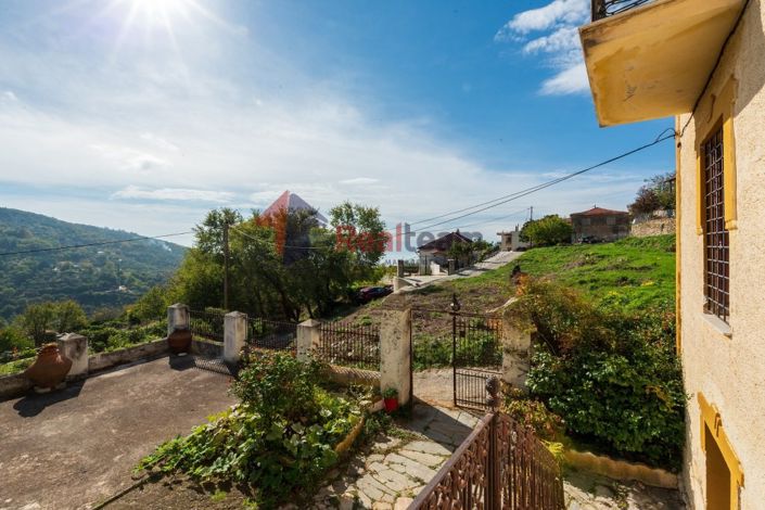 Image No.21-5 Bed Property for sale