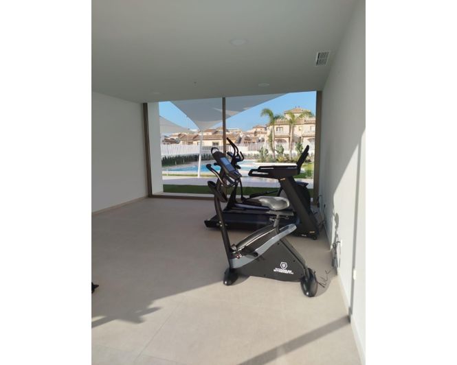 Image No.10-3 Bed Apartment for sale