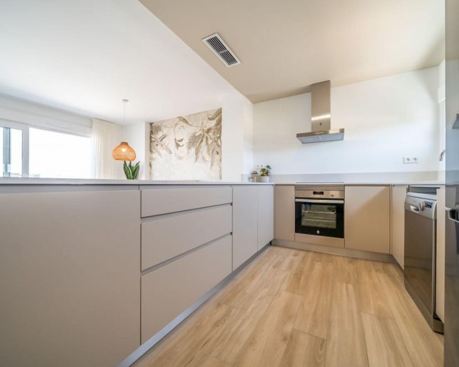 Image No.11-2 Bed Apartment for sale