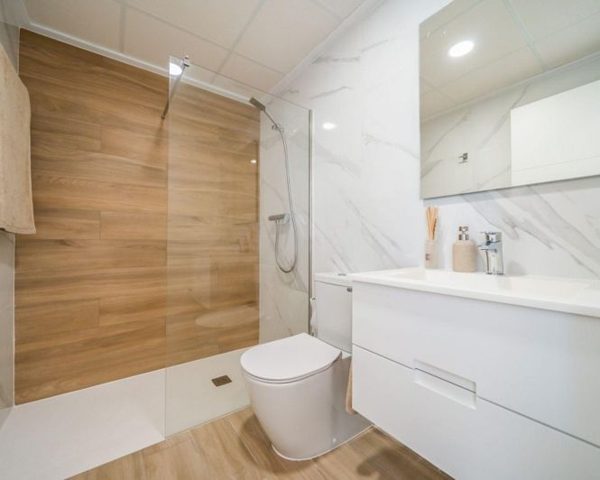 Image No.17-2 Bed Apartment for sale