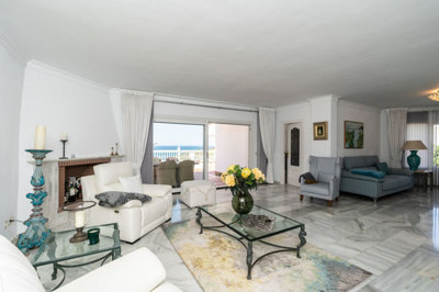 10-bb915d1cb19341576dcdc994b81ab9c5