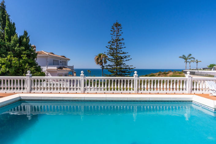 Image No.2-4 Bed Property for sale