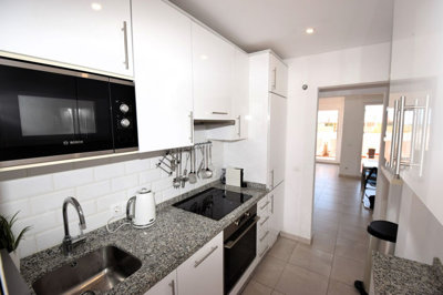 11-20939a0134ad724a8cb2a801094d15a4