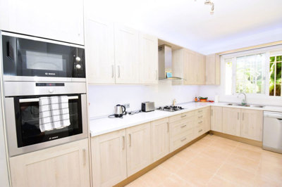 3-e898b2bb2a2fdfd06d2c39894dce8316