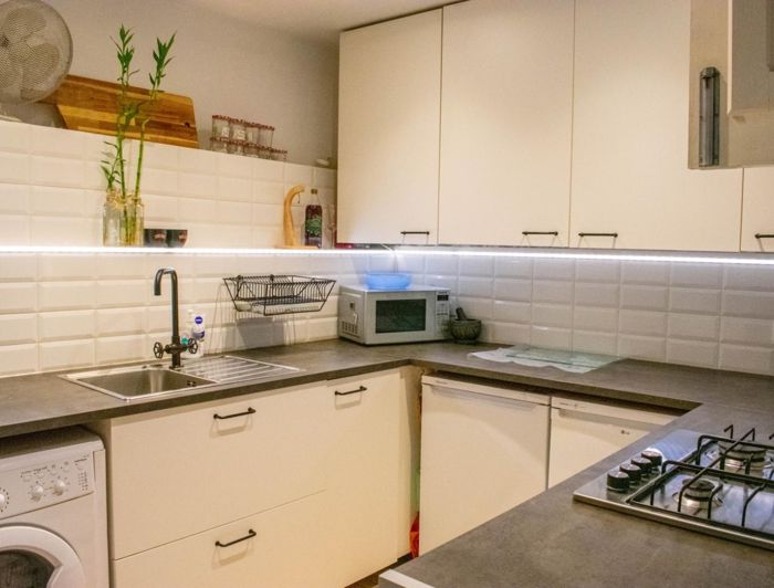 Image No.11-2 Bed Property for sale