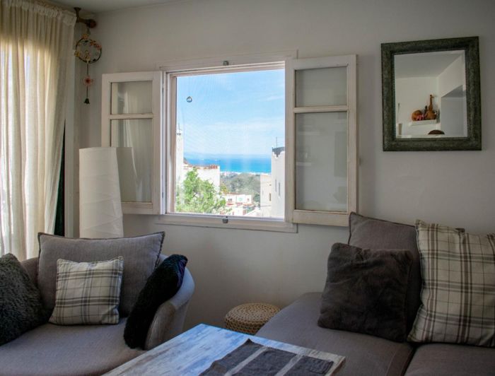 Image No.16-2 Bed Property for sale