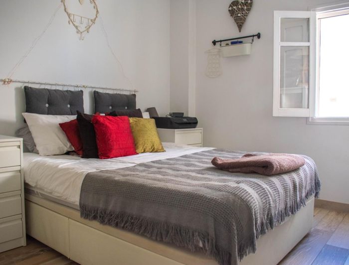 Image No.9-2 Bed Property for sale