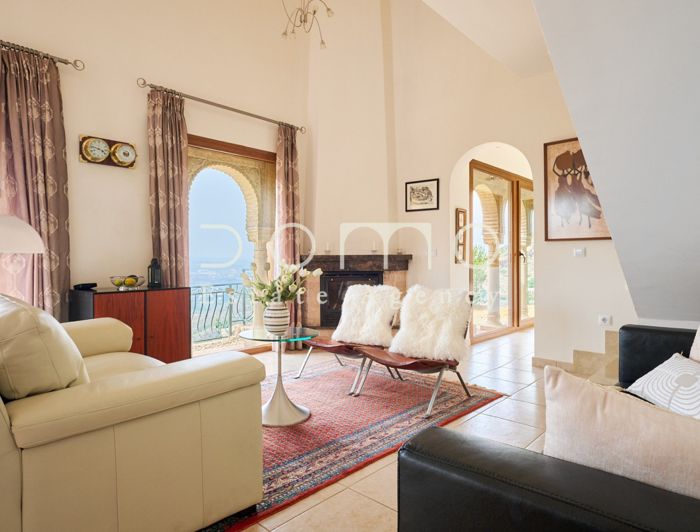 Image No.15-3 Bed Property for sale