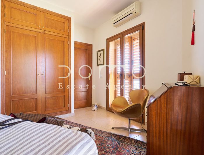 Image No.23-3 Bed Property for sale