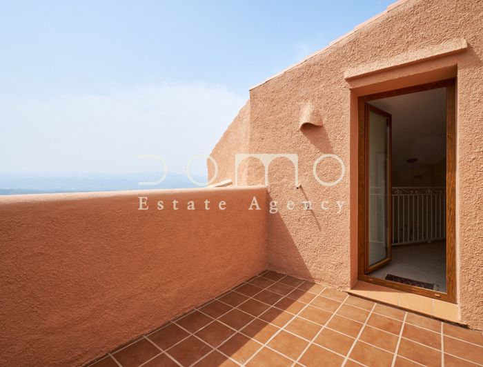 Image No.27-3 Bed Property for sale