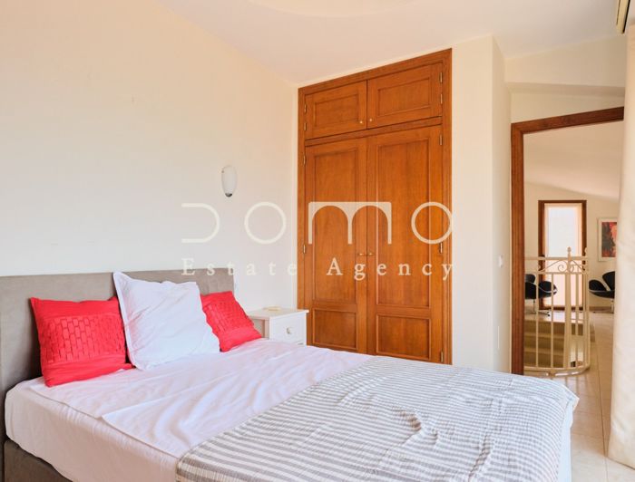 Image No.29-3 Bed Property for sale