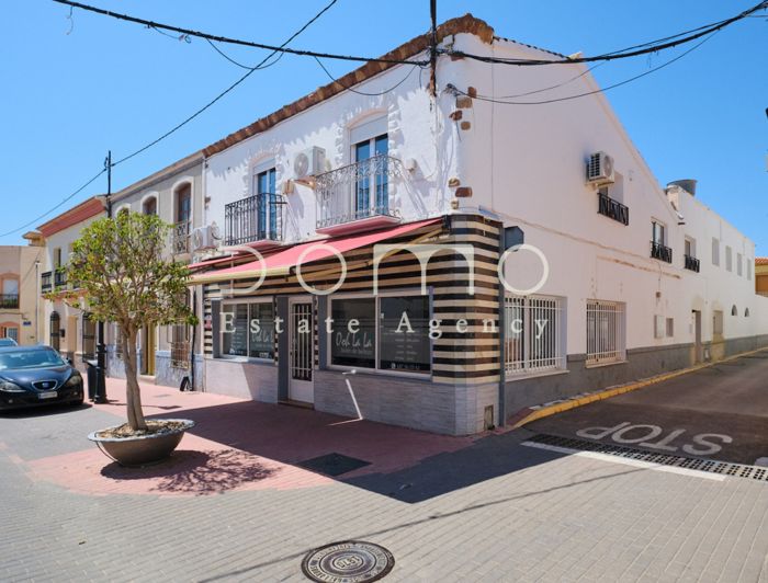 Image No.2-Propriété de 6 chambres à vendre à Los Gallardos