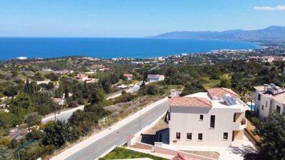 Detached Villa For Sale  in  Neo Chorio