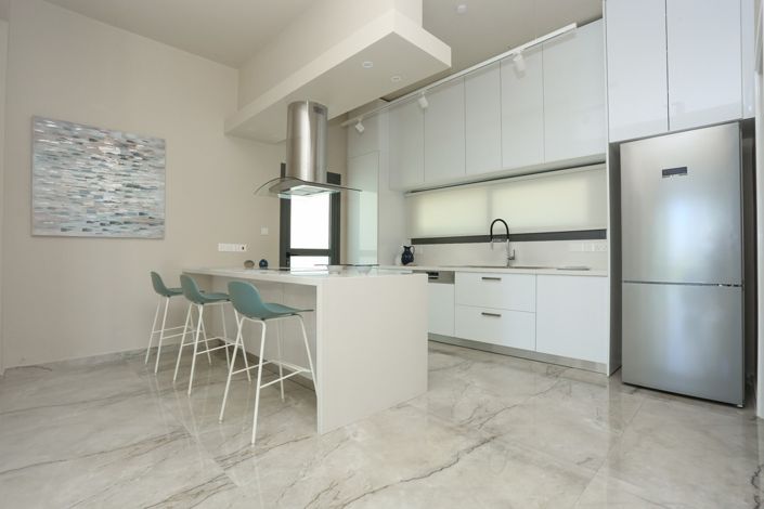 Image No.8-3 Bed Villa for sale