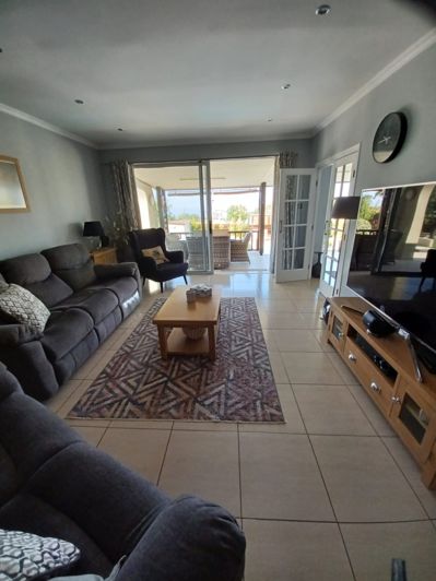 Image No.2-5 Bed Villa for sale