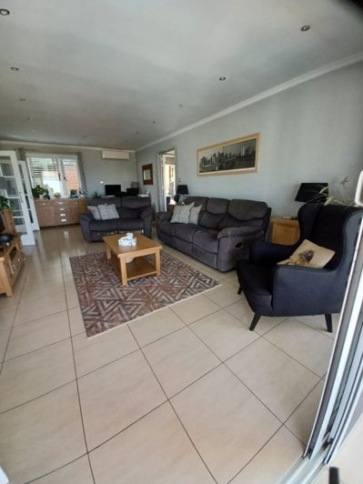 Image No.3-5 Bed Villa for sale