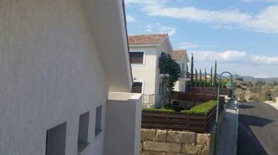 Detached Villa For Sale  in  Monagroulli