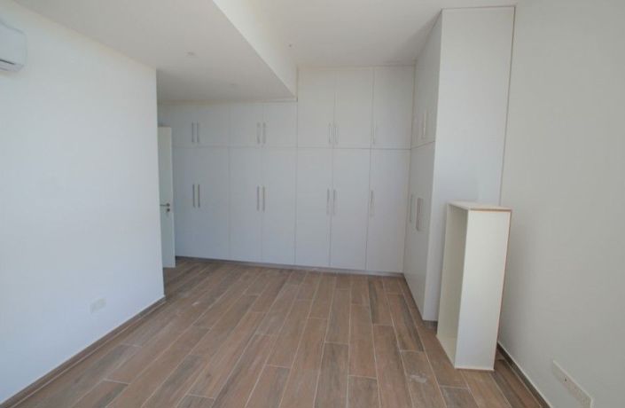 Image No.7-3 Bed Villa for sale