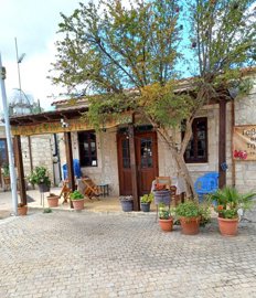 Restaurant  For Sale  in  Simou