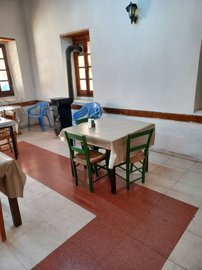 Restaurant  For Sale  in  Simou