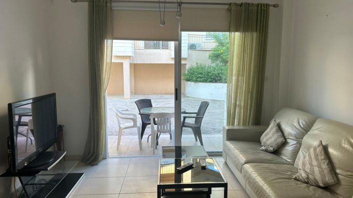 Image No.2-2 Bed Townhouse for sale