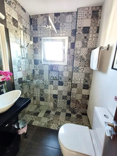 Image No.10-1 Bed Apartment for sale