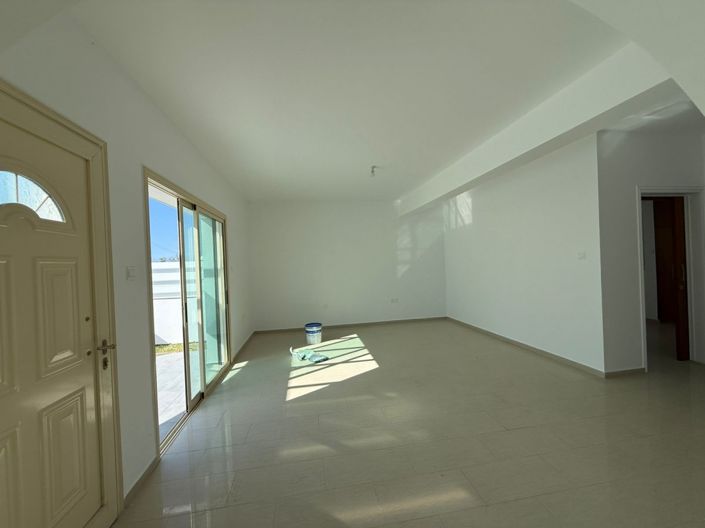 Image No.4-3 Bed Villa for sale