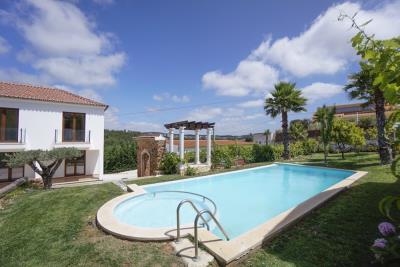 512f9499-3238-4e3a-a60f-a2a0e403421a