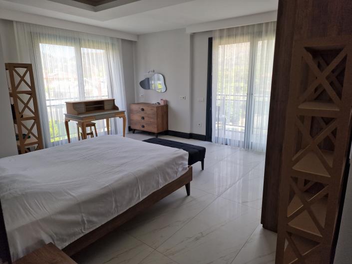 Image No.9-4 Bed Villa / Detached for sale