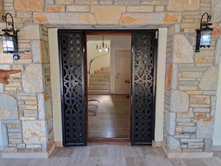 Image No.19-3 Bed Villa / Detached for sale