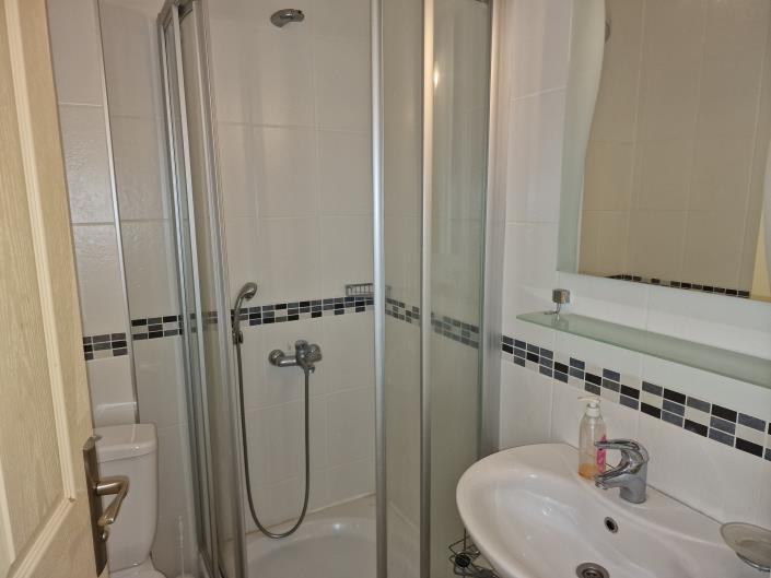 Image No.10-3 Bed Villa / Detached for sale