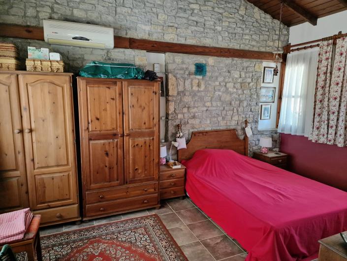 Image No.12-14 Bed Villa / Detached for sale