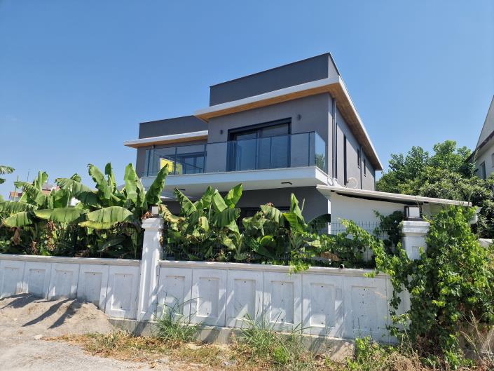 Image No.52-4 Bed Mansion for sale