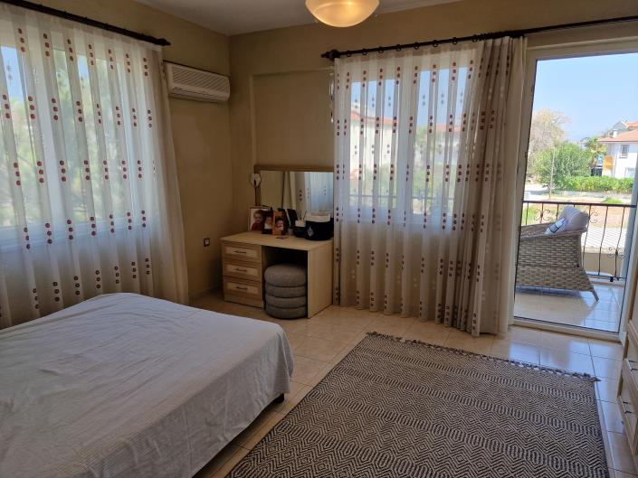 Image No.18-3 Bed Apartment for sale