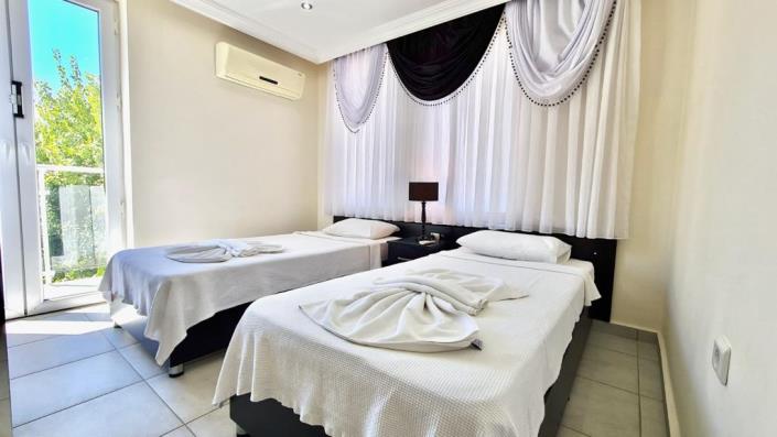 Image No.8-3 Bed Villa for sale