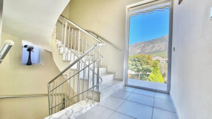 Image No.22-3 Bed Villa for sale