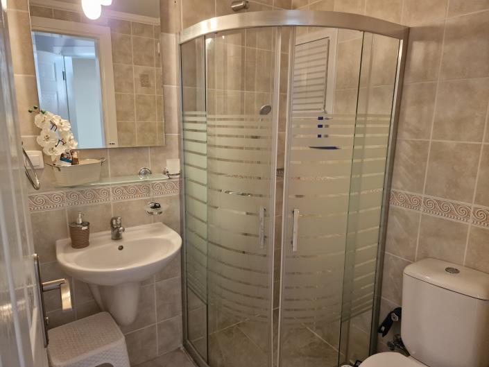 Image No.7-3 Bed Apartment for sale