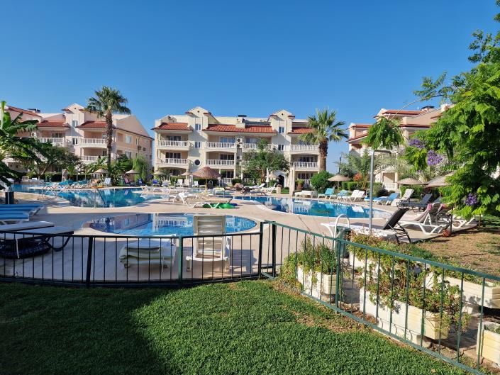 Image No.20-3 Bed Apartment for sale