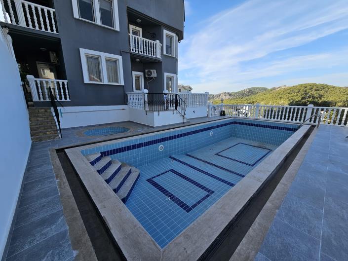 Image No.24-4 Bed Apartment for sale