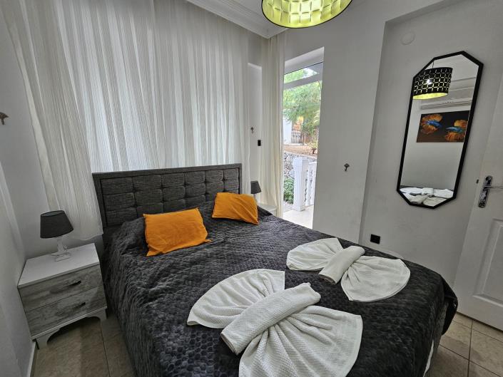 Image No.10-4 Bed Apartment for sale