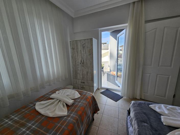 Image No.18-4 Bed Apartment for sale